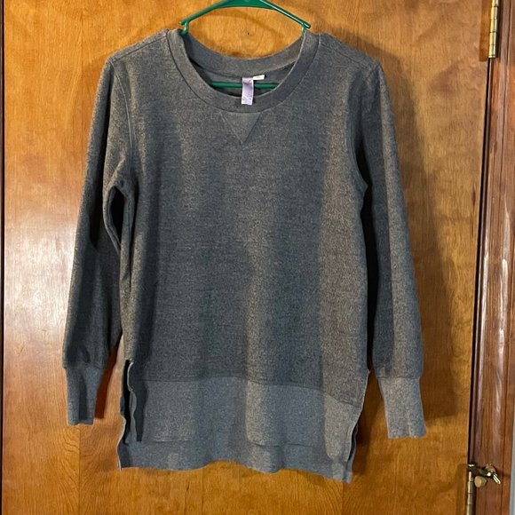 Alya Tops - Alya Gray Sweatshirt
